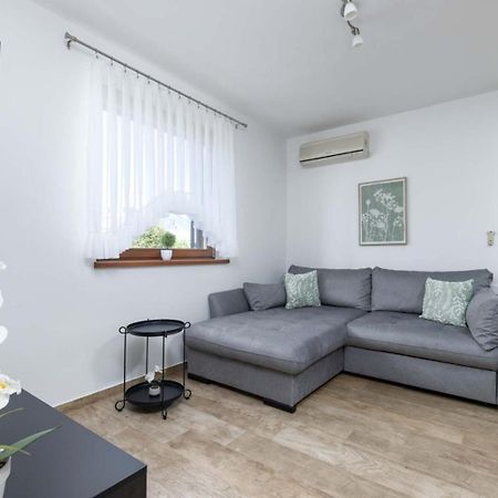 Soper - Top Location 300 M From The Sea Poreč Exterior foto